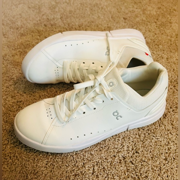 *Barely Worn* On Roger Advantage 1 Women's White Leather Sneakers, Size 9.5 - Picture 9 of 16